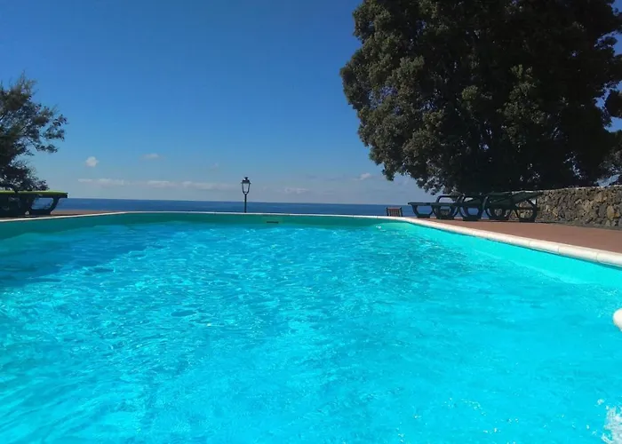 Alluar Πανσιόν Angra do Heroísmo