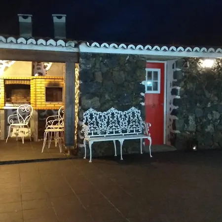 Casa de hóspedes Alluar 4*