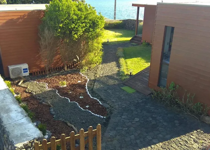 Alluar ゲストハウス 4*